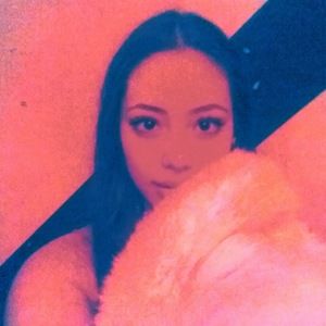 Meet your Posher, Enya